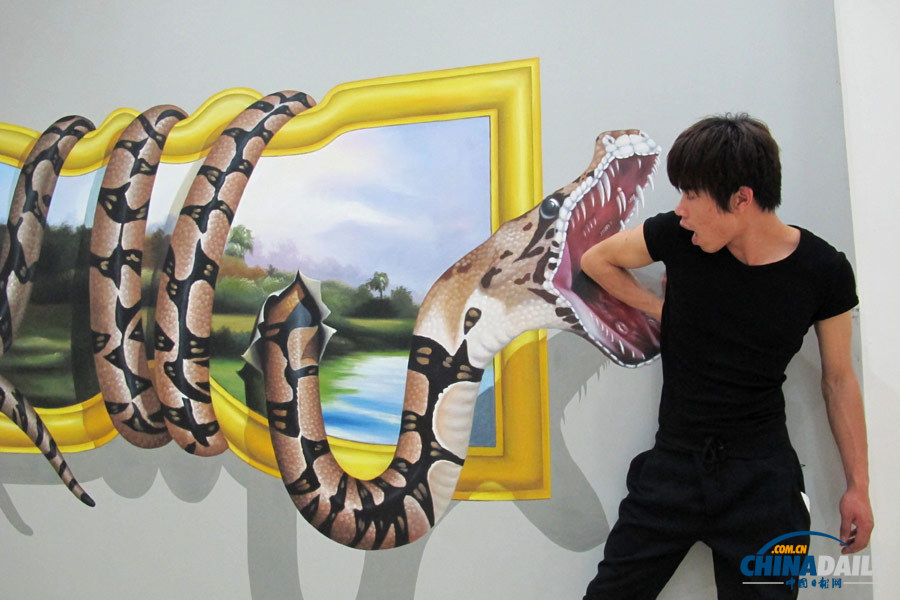 海南海口：2013国际3D魔幻世界动漫画展吸引眼球