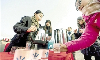 南水北调梦实现 京城畅饮丹江水