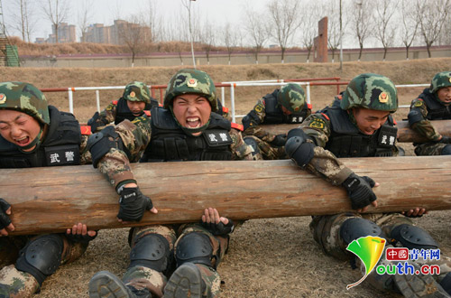 习大大新年贺词鼓舞军心 武警官兵2015蛮拼使命