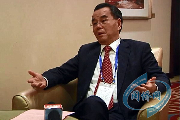 香港著名实业家,香港南益实业(集团)有限公司董事总经理,曾任香港福建