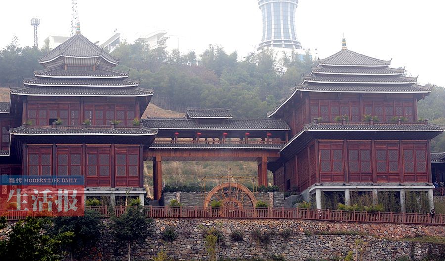 南宁风雨桥承载历史风韵 风雨桥上聆风听雨