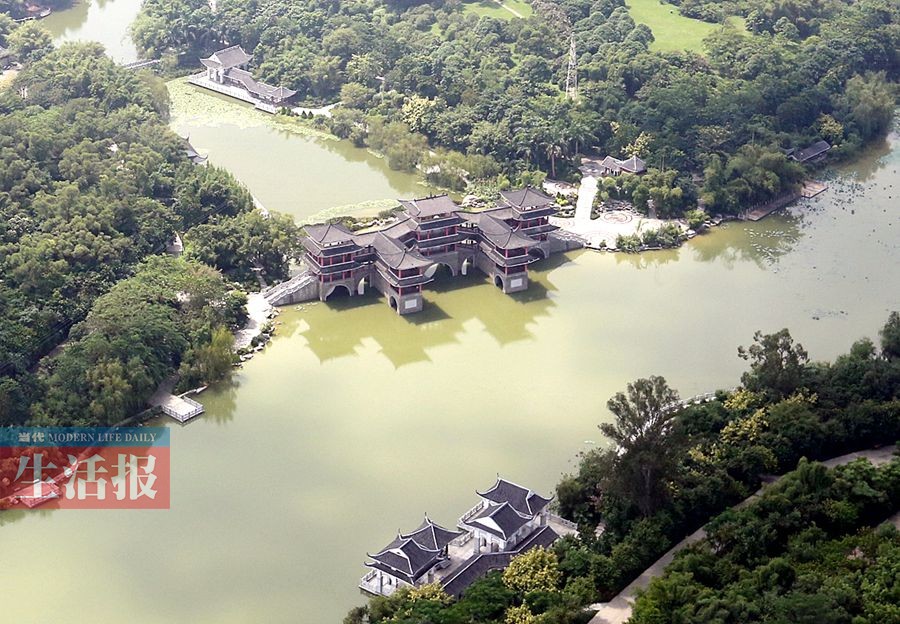 南宁风雨桥承载历史风韵 风雨桥上聆风听雨