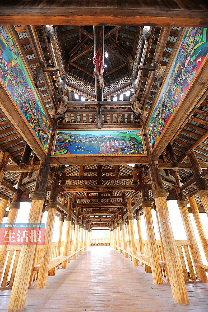 南宁风雨桥承载历史风韵 风雨桥上聆风听雨