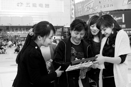 23岁女公务员拍微电影 为河南人形象正名