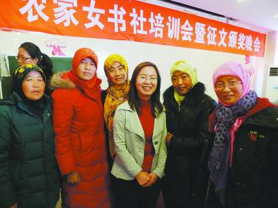 中国年轻一代家长普遍焦虑 将压力投射到孩子身上