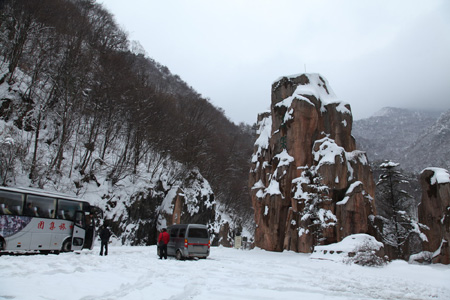 神农架降十年最大春雪