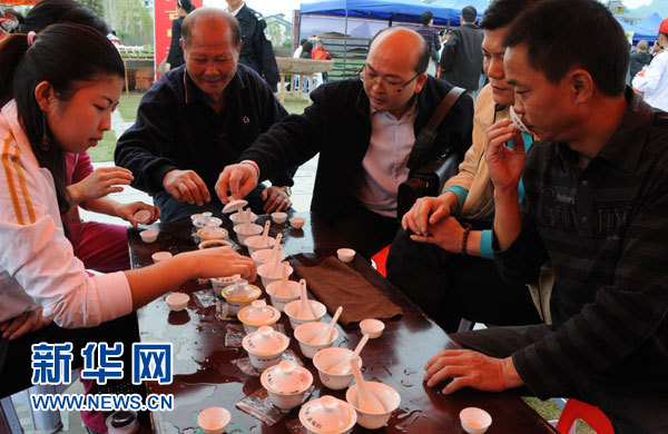 十万天价大红袍:又一杯“苦茶”?