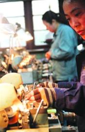 英雄金笔厂250万元转让49%股权引热议 网友为国货精品惋惜