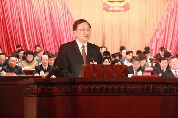 南京市召开十五届人大二次会议——代市长缪瑞林作政府工作报告