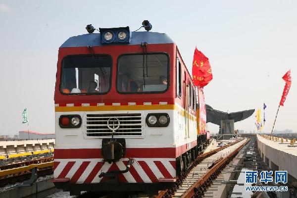 上海轨道交通16号线接触轨开始安装调试