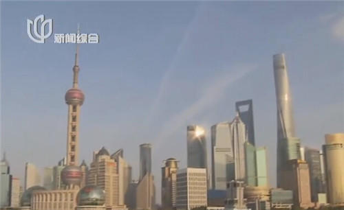 632米上海中心玻璃幕墙完工 难度系数世界之最