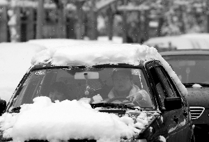 北京今日遭遇交通大考 明后天可能再迎降雪(图)