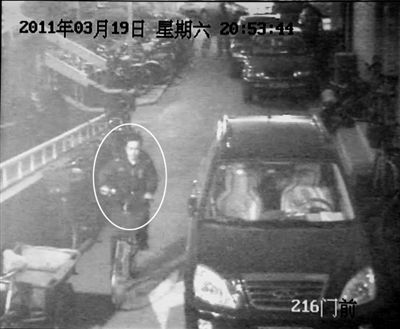 业主发视频图曝小偷作案过程(组图)