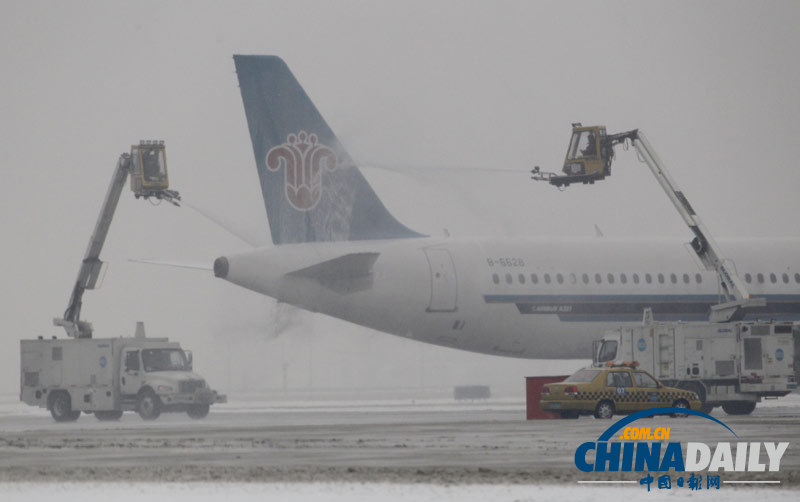 北京首都机场全力确保雪天正常运行