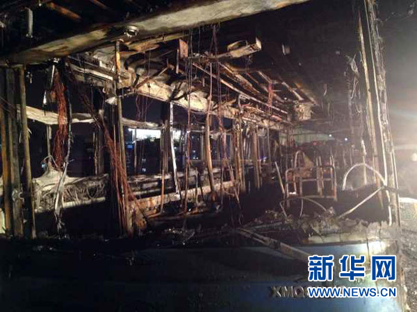 厦门BRT公车起火造成至少20人死亡