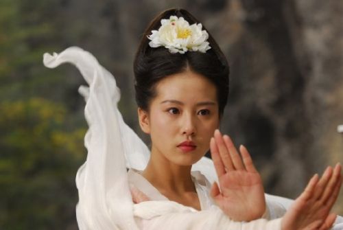 杨幂刘亦菲刘诗诗唐嫣新代女星身价排名（图）