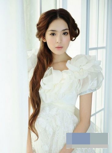 杨幂刘亦菲刘诗诗唐嫣新代女星身价排名（图）