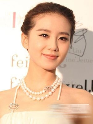 杨幂刘亦菲刘诗诗唐嫣新代女星身价排名（图）