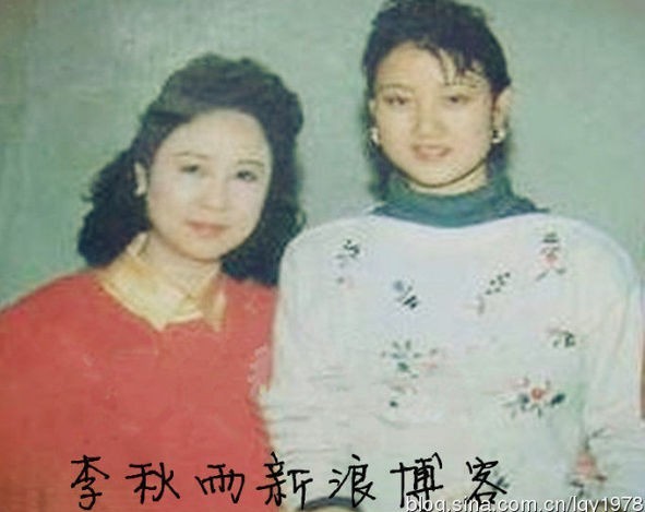 宋祖英发脾气的样子超可爱