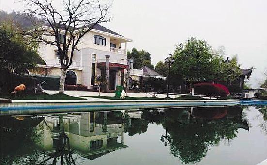 浙江一村支书违建数千平别墅 亭台水榭俱全（图）