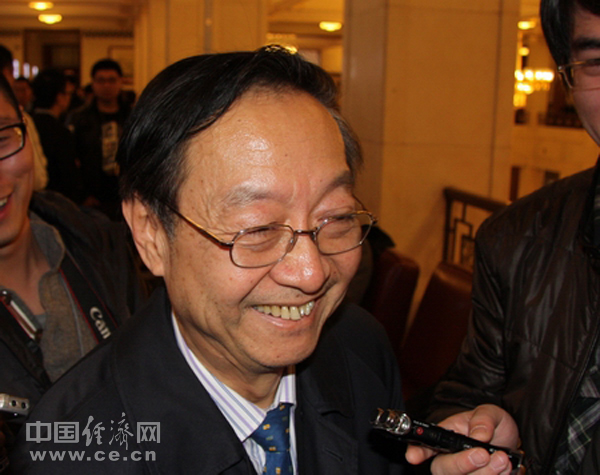 李毅中委员:中国公务车采购目录不包括领导干部用车