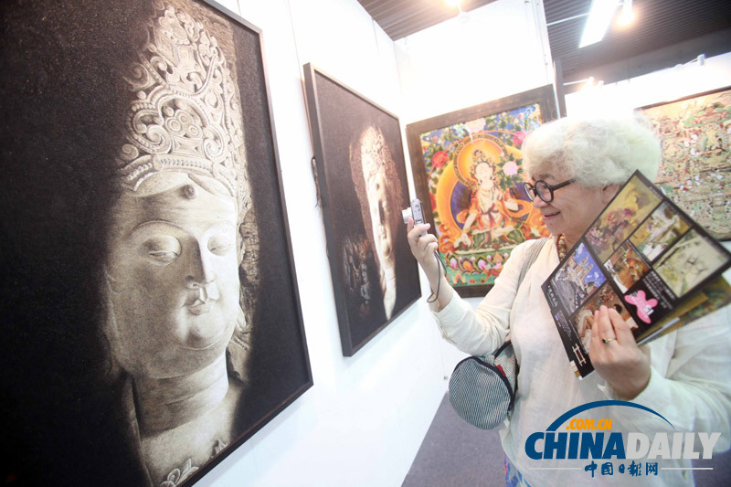 高清：5000余件作品亮相北京国际艺术博览会(图)
