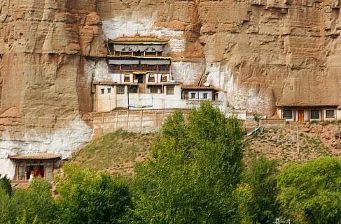 细数中国南北七大悬空寺