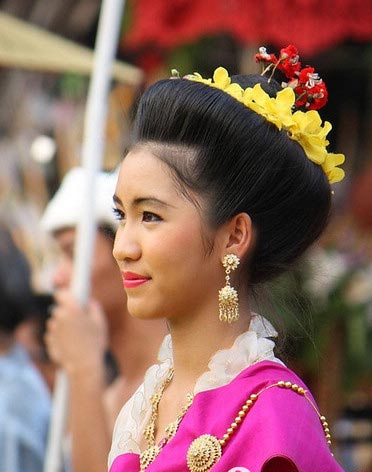 探秘泰国真正的“美人窝” 都是大美女(组图)