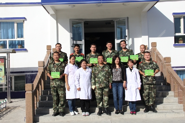 新疆边防:体检进警营