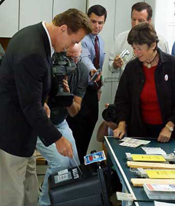 California recall vote enters final hours