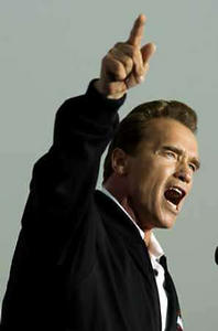 CNN projection: Davis out, Schwarzenegger wins