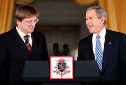 U.S. President George W. Bush (R) laughs as Belgian Prime Minister Guy Verhofstadt introduces him to deliver a speech at the Concert Noble in Brussels, February 21, 2005. Bush appealed to Europeans to replace disagreements over Iraq with what he called a new era of trans-Atlantic unity, with a goal of spreading democracy across the Middle East. [Reuters]
