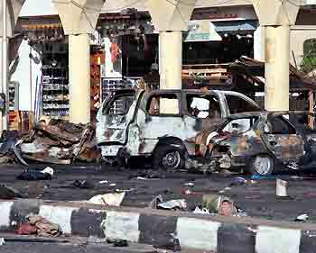 The site of a bomb blast at a market place in the Red Sea resort of Sharm el-Sheikh, July 23, 2005. [Reuters]