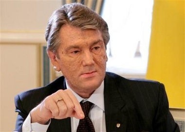 Ukrainian President Viktor Yushchenko speaks at a news conference in Kiev, Thursday, Sept. 8, 2005. Yushchenko abruptly sacked the government of Prime Minister Yulia Tymoshenko on Thursday amid increasing signs that the fragile coalition knitted together in the uprising against former President Leonid Kuchma was unraveling.