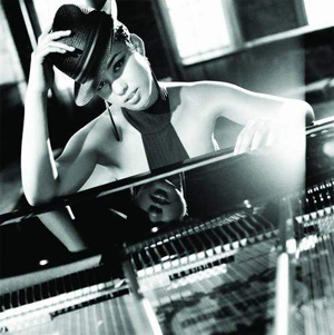 Soul princess Alicia key to 'Wall of Hope' success