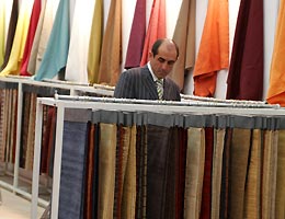 EU, China begin talks on textile row