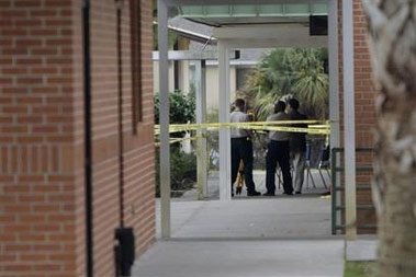 US teen shot by police brain dead - lawyer