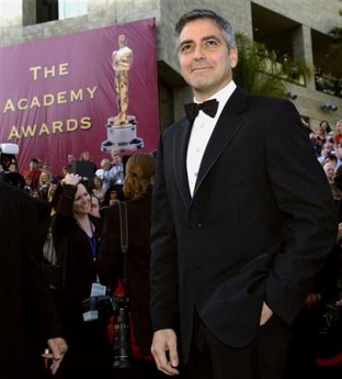 George Clooney wins supporting-actor Oscar