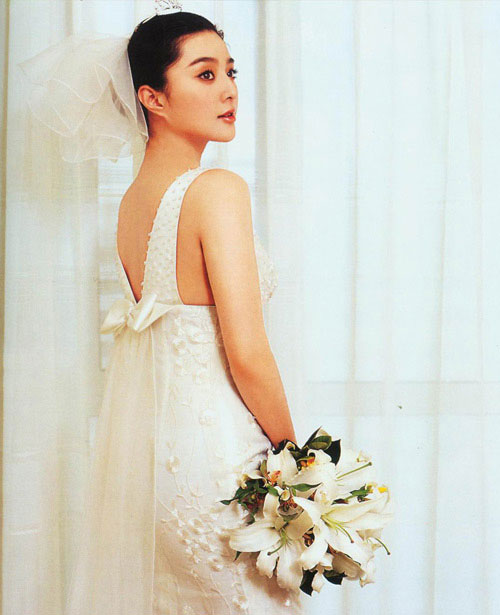 Fan Bingbing in gowns |<!-- ab 16432656 -->Movies/TV<!-- ae 16432656 |chinadaily.com.cn