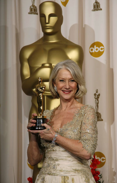 Helen Mirren poses with her Oscar for Best Actress 