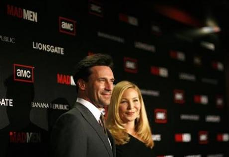 'Mad Men' links up with smoking charity for auction