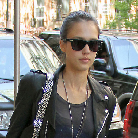 Jessica Alba uncomfortable with sexy script