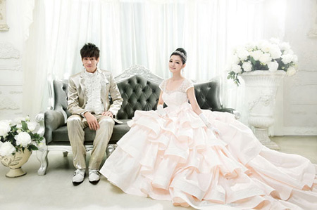 Barbie Hsu & Peter Ho's 'wedding' photo shoot