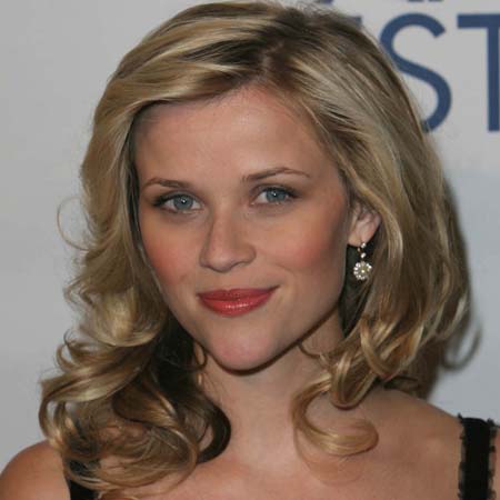 Reese Witherspoon to get engaged?