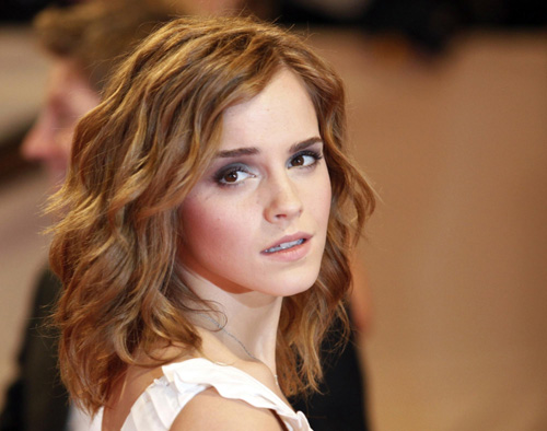 Emma Watson quits college and goes back to Hogwarts