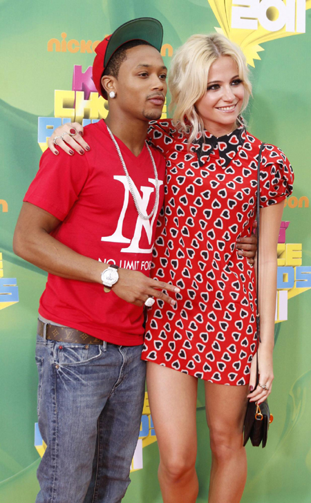 2011 Nickelodeon Kids Choice Awards in Los Angeles