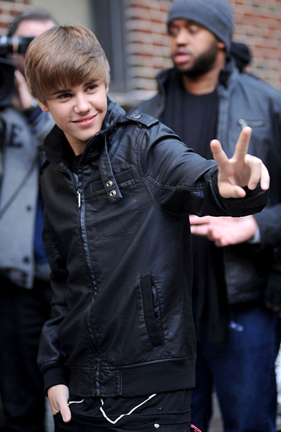 Mark Wahlberg making film with Justin Bieber