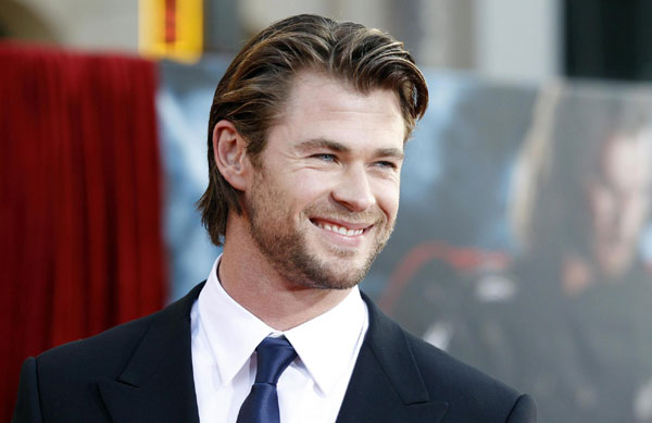 'Thor' hammers away at box office competition again