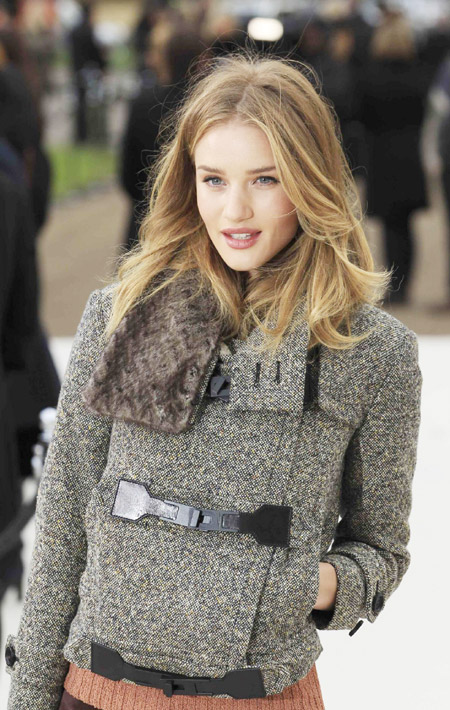 Celebrities watch Burberry show in London|Celebrities|chinadaily.com.cn