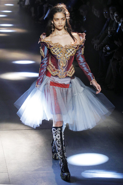 Vivienne Westwood Fall/Winter 2012-2013 ...